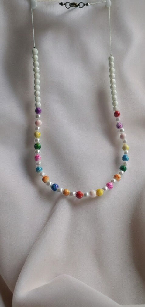 Collier aux Perles Multicolores